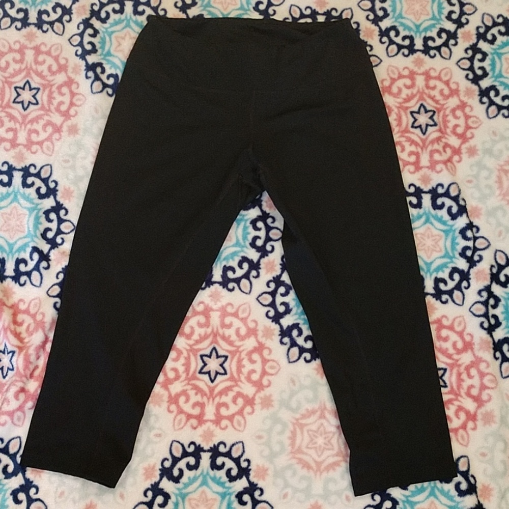 Asics size medium compression capris
